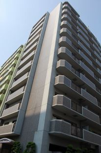 アルカディーナ天満橋リバーサイドの外観