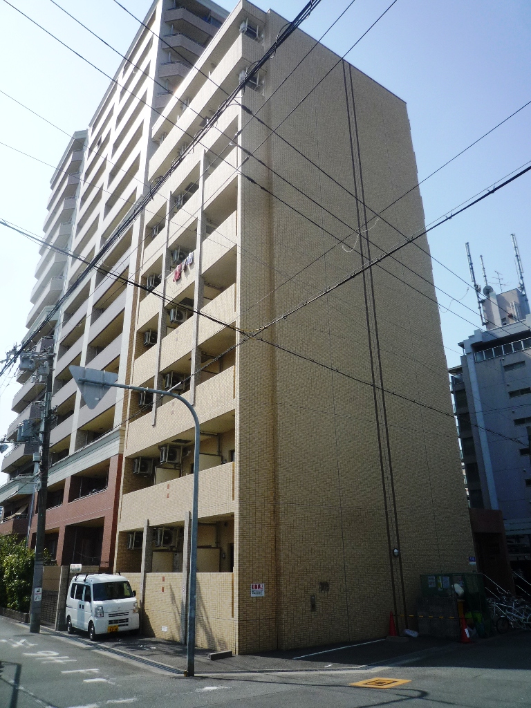 シャルマンフジ天神橋リバーサイドの外観