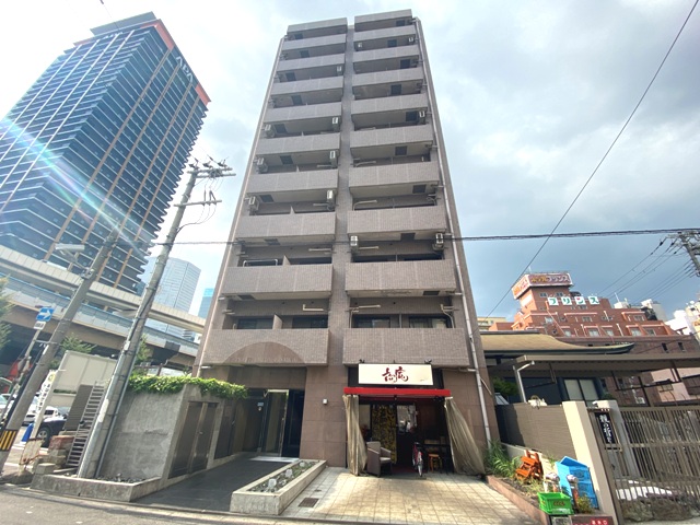 アルプス西梅田の外観