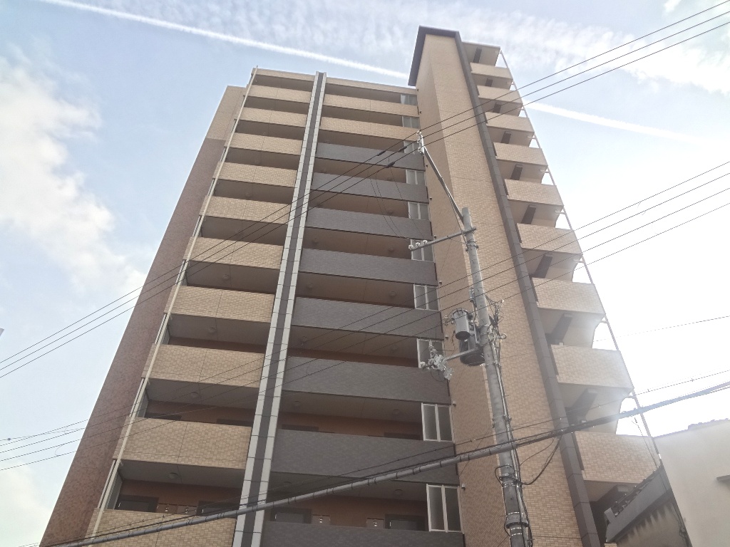 プレサンス福島ニューゲートの外観