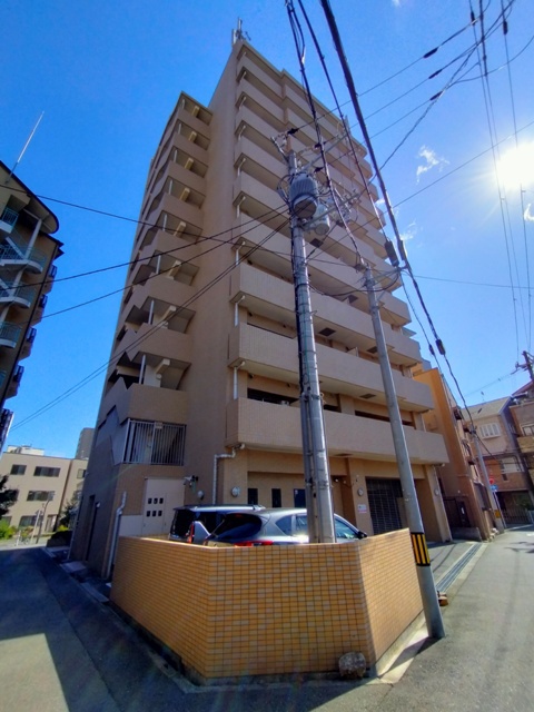 メゾン西梅田の外観