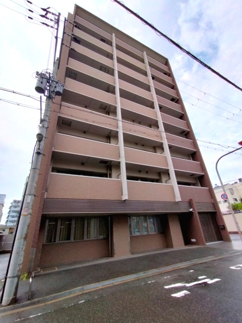 ルチューレ西梅田の外観