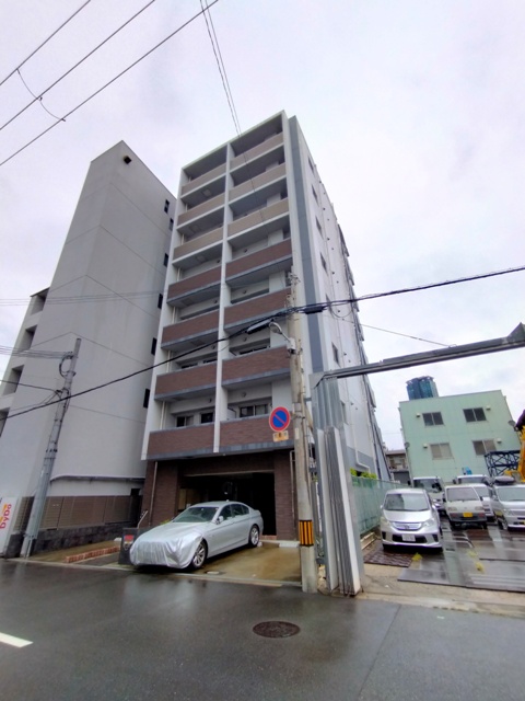 ツバサ西梅田グロリエの外観