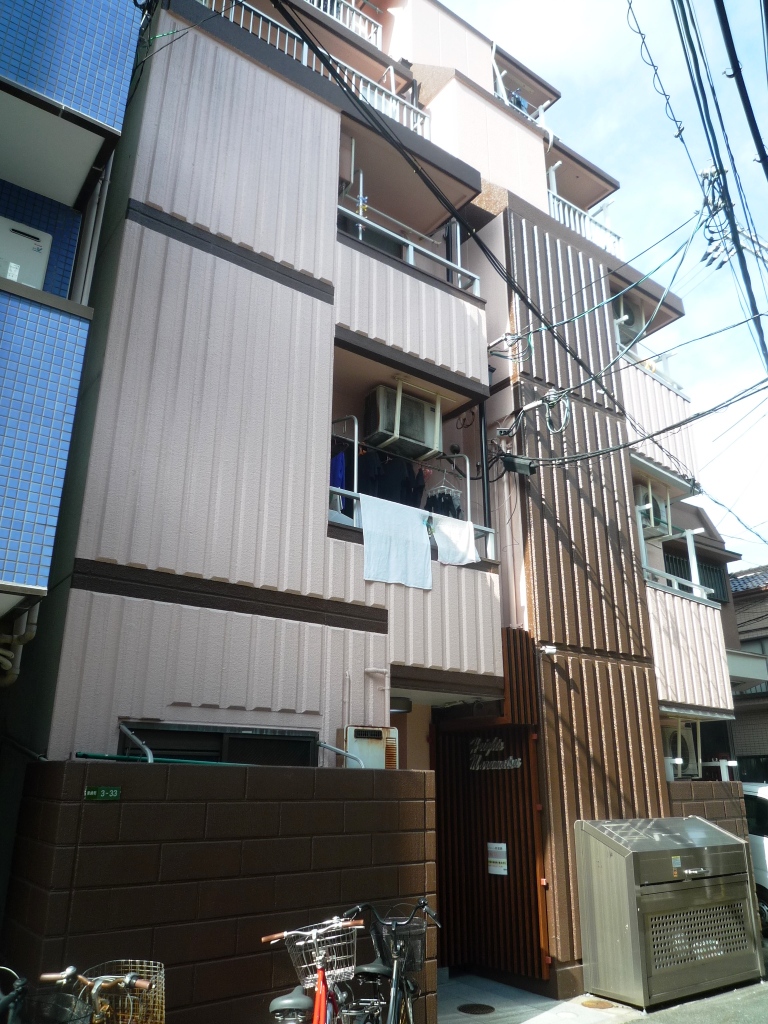 ハイツ丸松の外観