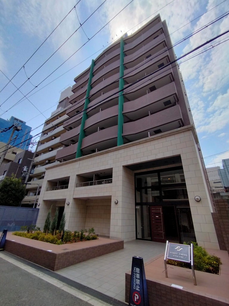 サムティ梅田インターコアの外観