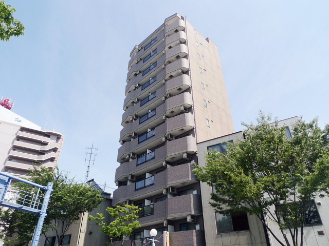 プレミアム新福島の外観