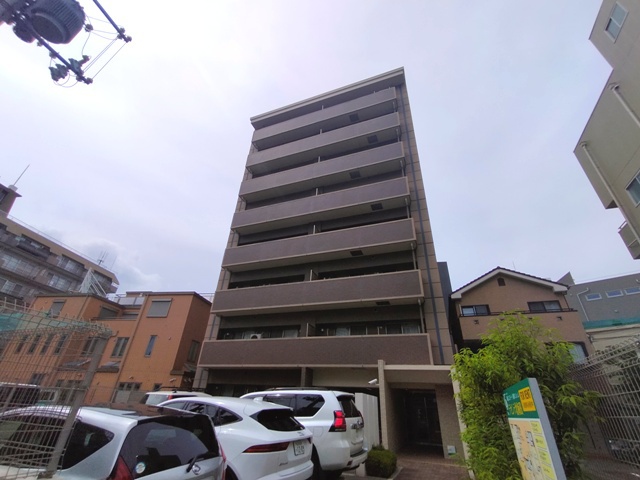 デセンテ北梅田の外観