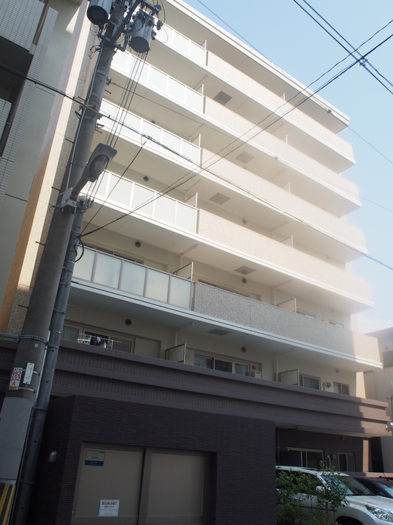 アベニール鷺洲の外観