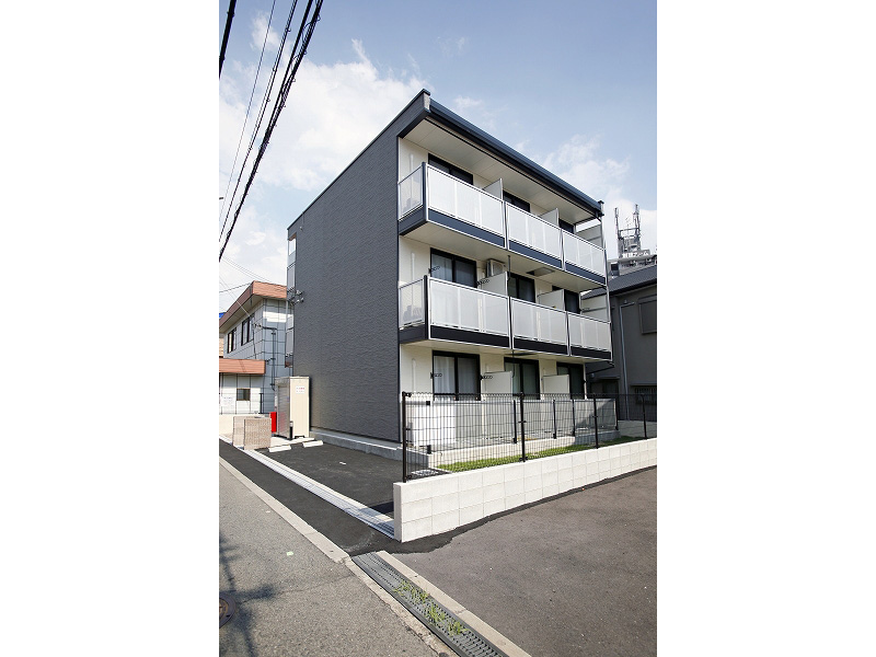 レオパレスプルーム淀川の外観