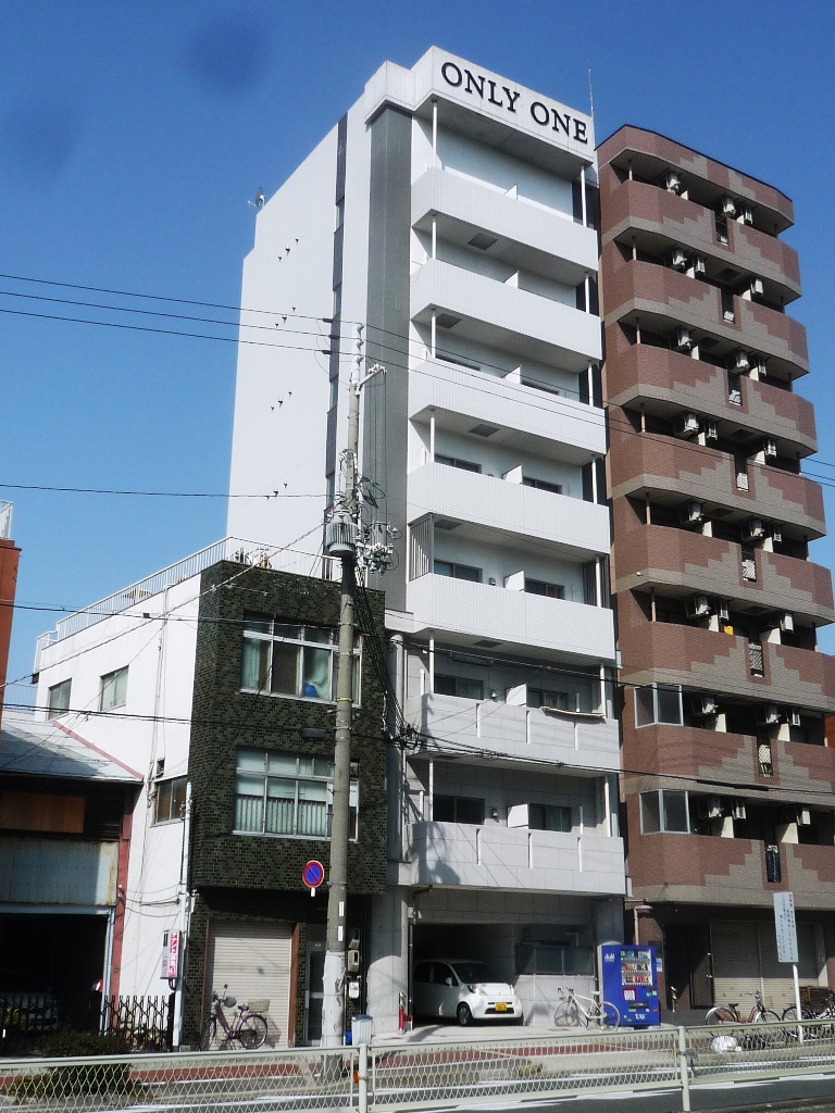 ＯＮＬＹＯＮＥ天六の外観