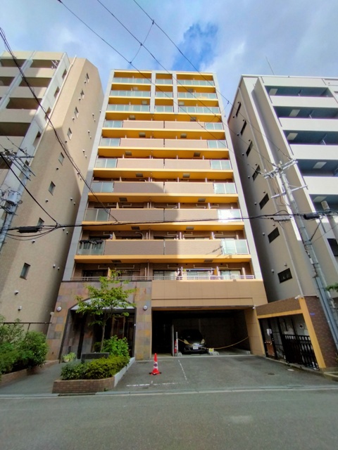 「クリエイト２１アテンドル梅田３０５」の外観写真