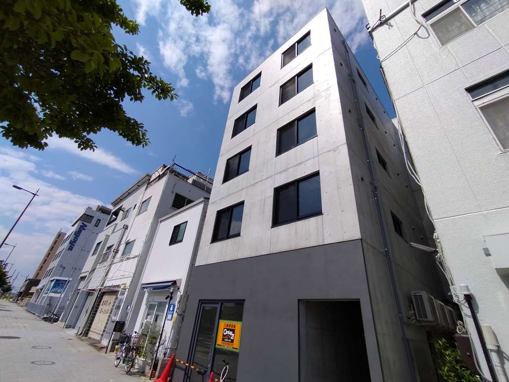 ＬＩＮＫＳ　ＥＢＩＥの外観