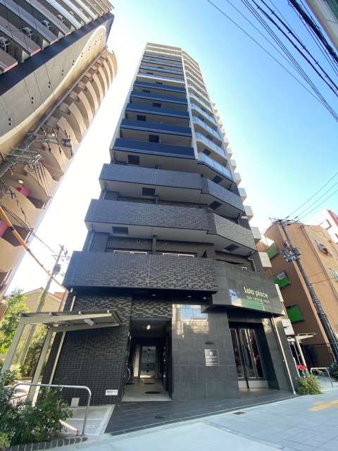 ララプレイス大阪福島プレッソの外観