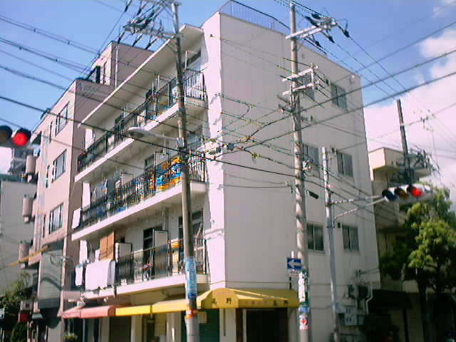 松本マンションの外観