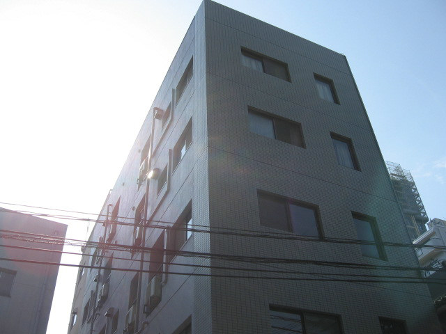 エコービルの外観