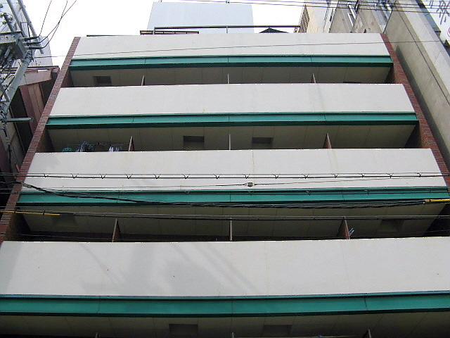 兎我野町聚楽マンションの外観