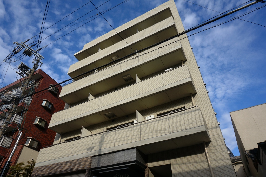 オースティ北梅田の外観